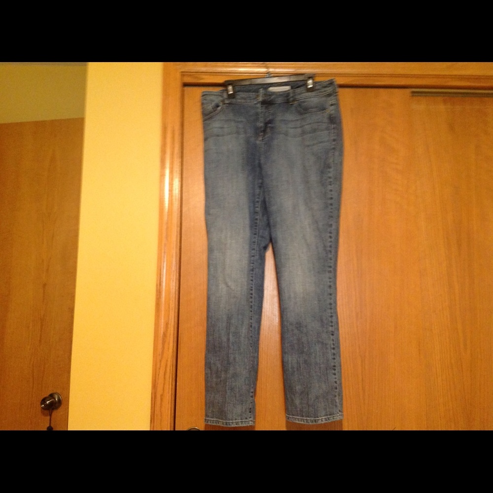 Chico's Platinum Denim Size 2